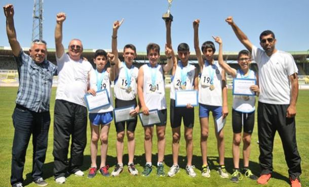 Nilüfer Belediyespor atletizmde şampiyon