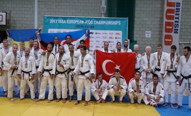 Nilüferli judoculardan büyük başarı