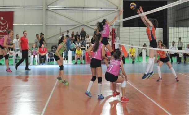 Nilüferli kızlar son 16 turunda