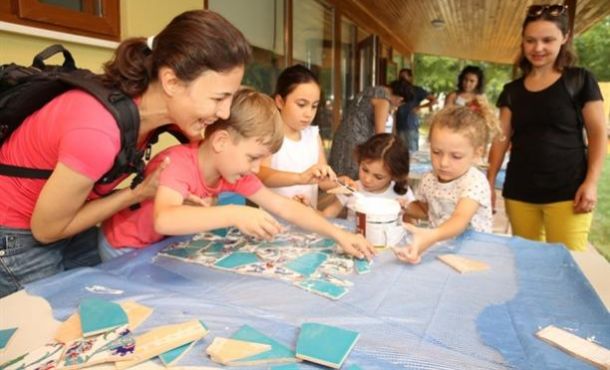 Oyun Engel Tanımaz Parkı’nın duvarını çocuklar süsledi