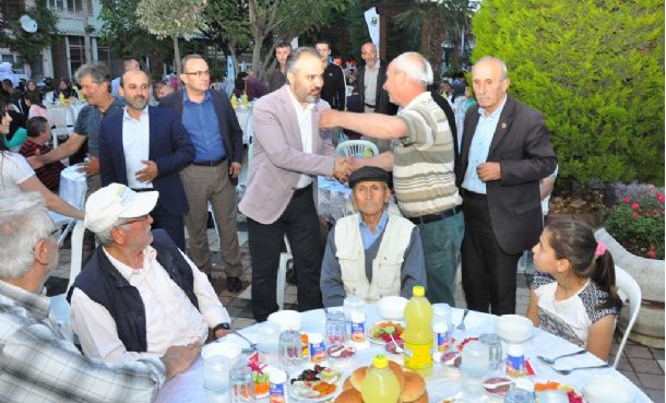 Ramazan Bayramına Kavuşmanın Mutluluğunu Yaşıyoruz