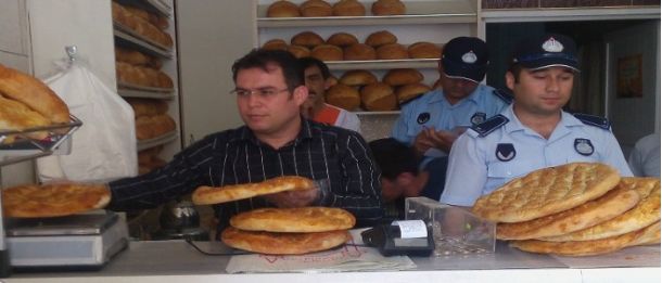 Ramazan Pideleri Emin Ellerde