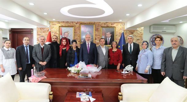 Sanatla Terapi Derneği`nden Kütahya Belediyesi`ne Ziyaret