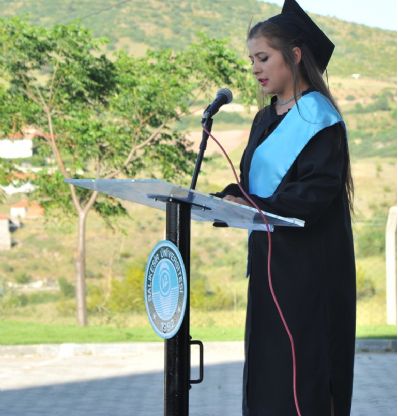 Sındırgı MYO`da Mezuniyet Sevinci
