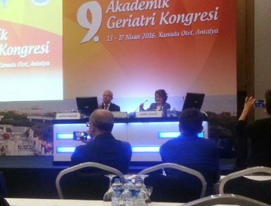 Üniversitemiz Rektörü Prof. Dr. Kerim Özdemir 9. Akademik Geriatri Kongresine Katıldı