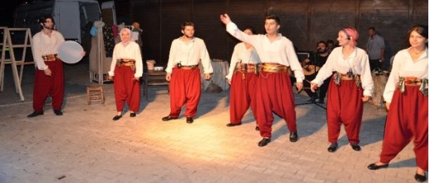Yedi Köyün Yargıcı Ayakta Alkışlandı