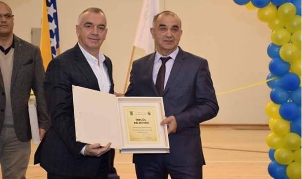 Yeni Mahallede Tretuar Çalışmaları Sürüyor